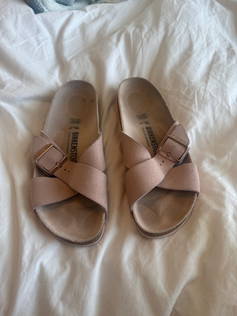 Birkenstock Crisscross Suede Slide Sandals in Blush